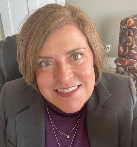 Dr. Bonnie Faust (Phd, MBA, RN, FACHE)